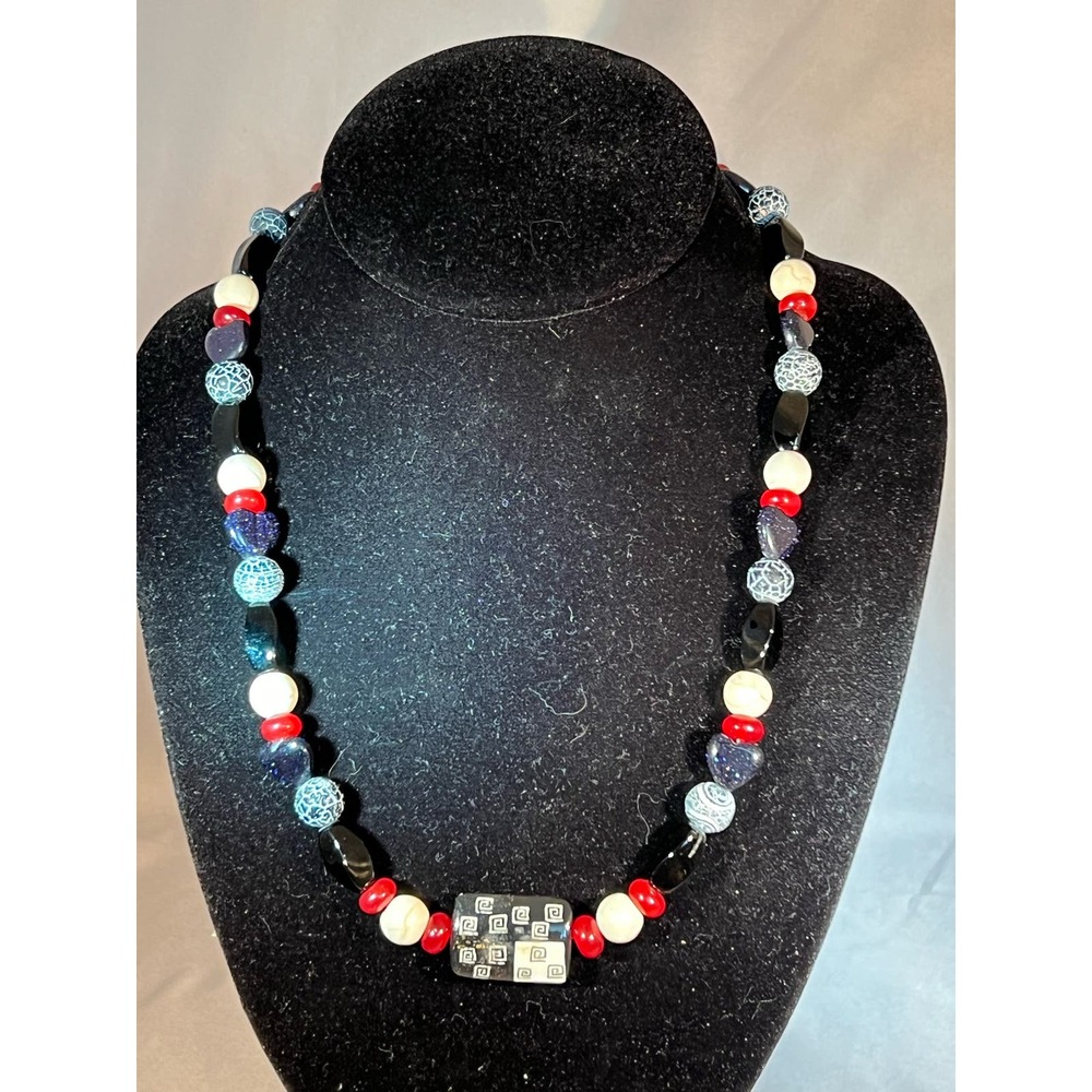 NWOT Handmade 22” Necklace Black, Cream, Maroon Beads on Jewelry Wire Drop Clasp
